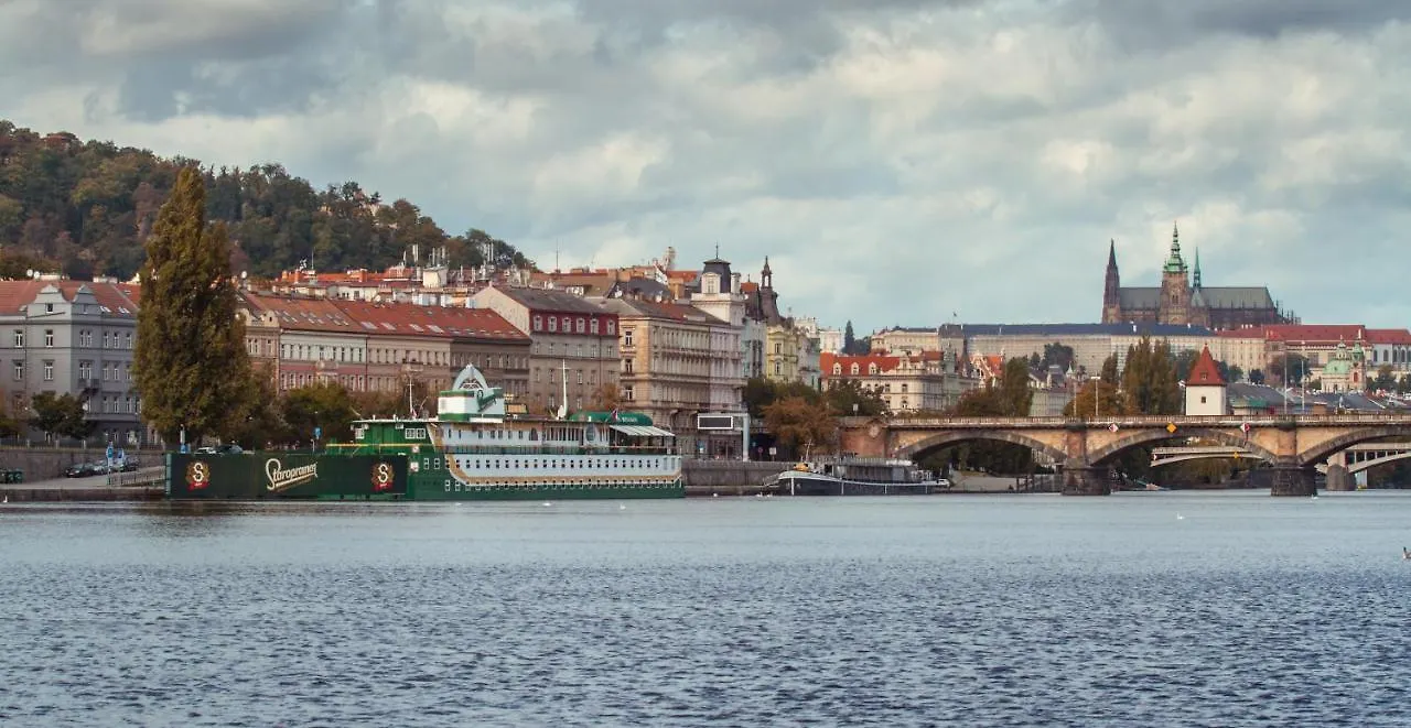 Admiral Botel Prag Tschechische Republik